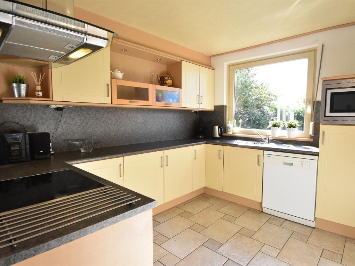 Holiday Home In Zeeland With Wide Views 布勒伊尼瑟 外观 照片