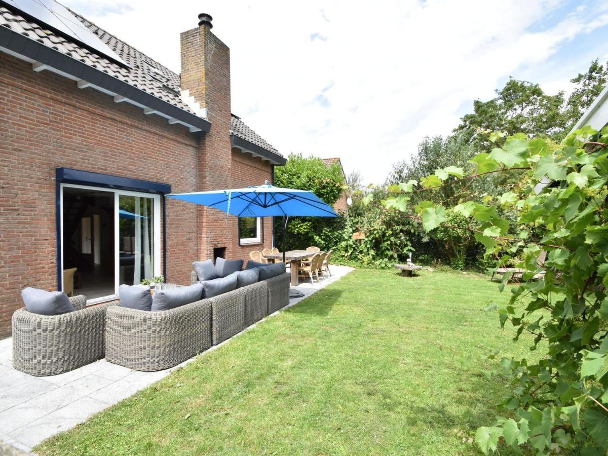 Holiday Home In Zeeland With Wide Views 布勒伊尼瑟 外观 照片